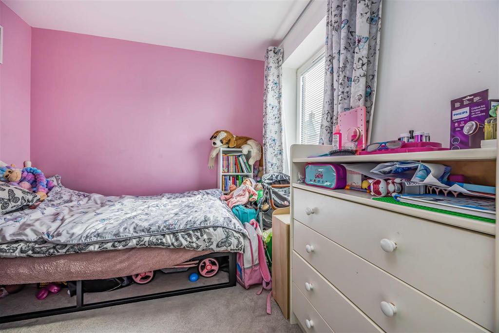 7 Radnor Way Denmead-Small-Portico Marketing-Sold By