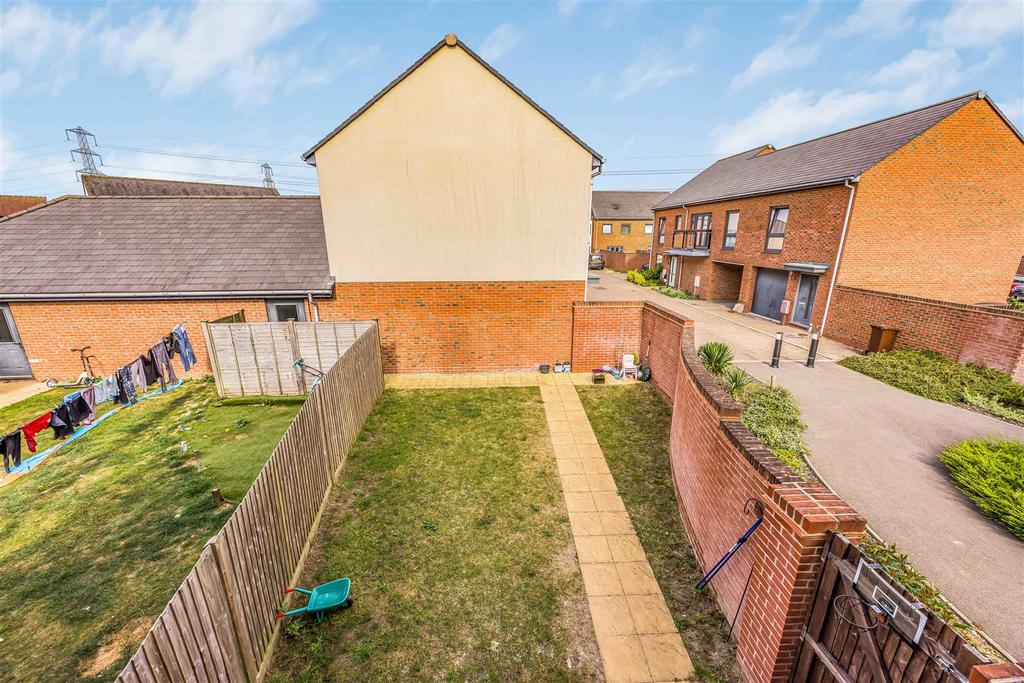 7 Radnor Way Denmead-Small-Portico Marketing-Sold By