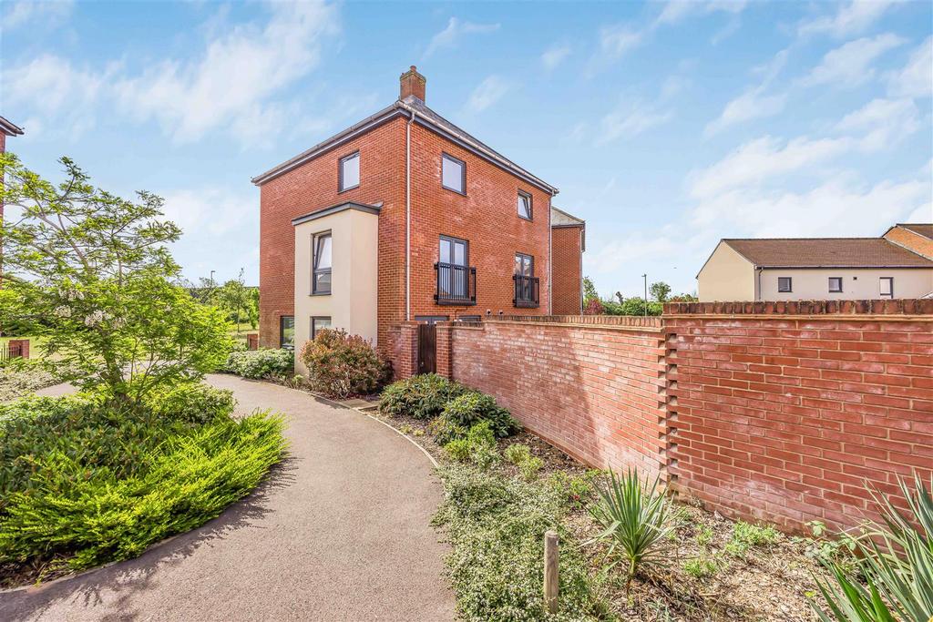 7 Radnor Way Denmead-Small-Portico Marketing-Sold By