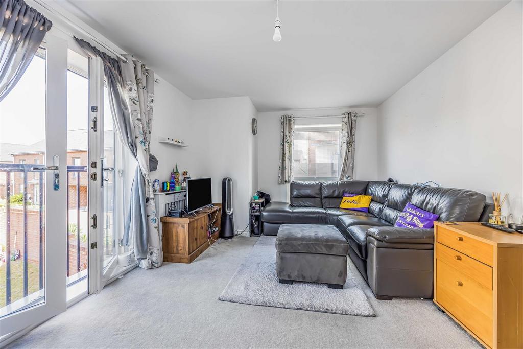 7 Radnor Way Denmead-Small-Portico Marketing-Sold By