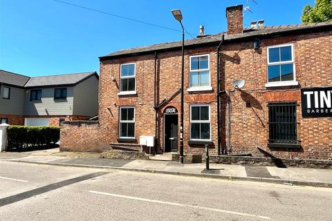 2 bedroom apartment to rent, Northenden Road, Sale