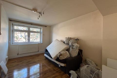 1 bedroom flat for sale, Flat B, 41 Nevill Road, Stoke Newington, London, N16 8SW