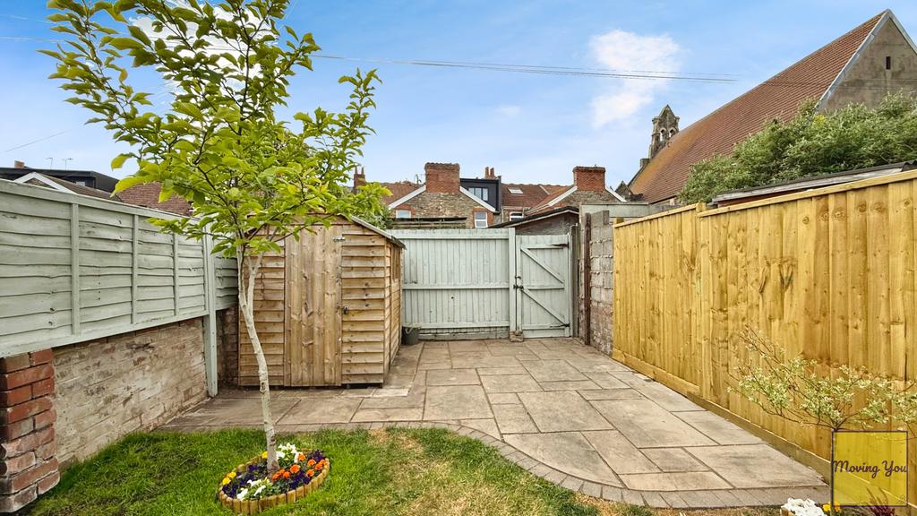 Garden &amp; rear access
