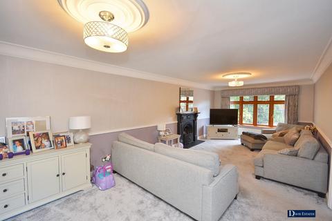 5 bedroom detached house for sale, Yevele Way, Emerson Park, Hornchurch, RM11