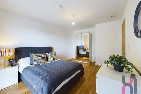 2 bedroom flat for sale, Manchester Waters, 3 Pomona Strand, Old Trafford, M16