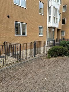 2 bedroom flat to rent, St Davids Hill, Exeter, EX4