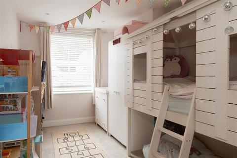 2 bedroom apartment for sale, Albert Road North, Reigate