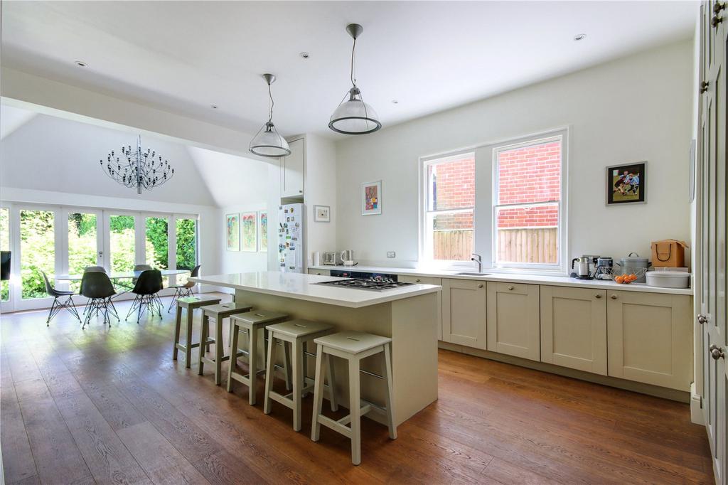Kitchen/Breakfast