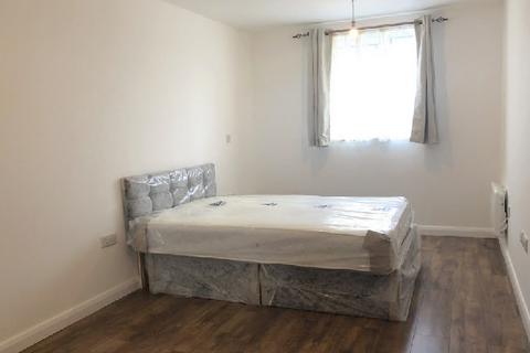 1 bedroom flat to rent, Stoke Road, Slough, SL2