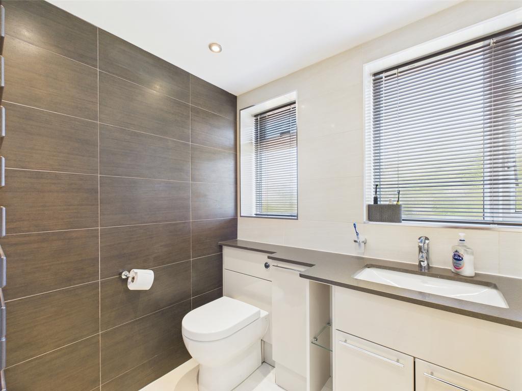 Cam03729 g0 pr0051 still032