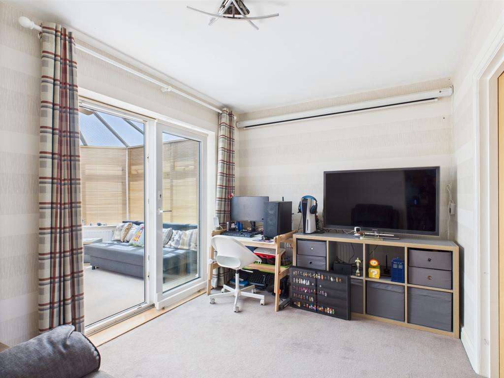 Cam03729 g0 pr0051 still008