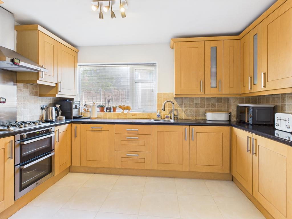 Cam03729 g0 pr0051 still021