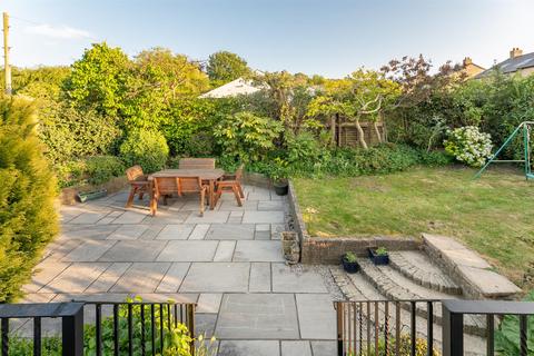 Underwoodlee Cottage Pool Road, Pool In Wharfedale, Otley, LS21 1EQ