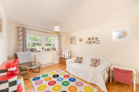 Underwoodlee Cottage Pool Road, Pool In Wharfedale, Otley, LS21 1EQ