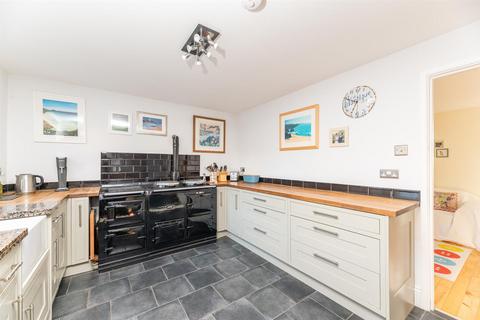 Underwoodlee Cottage Pool Road, Pool In Wharfedale, Otley, LS21 1EQ