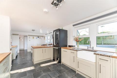 Underwoodlee Cottage Pool Road, Pool In Wharfedale, Otley, LS21 1EQ