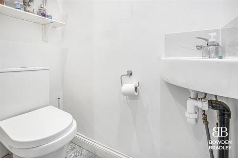 65 Tufter Road, Chigwell, IG7 4EB
