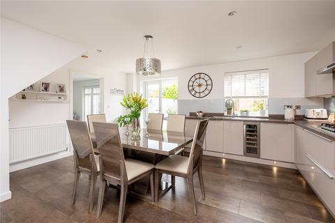 5 Castle Grove, Wetherby, LS22 7UB