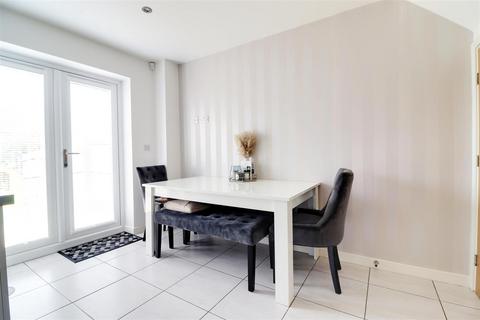 22 Cherry Avenue, Hessle, HU13 0QT