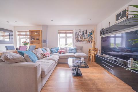 undefined, Waterside, Shirley, B90