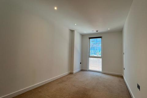2 bedroom flat to rent, Rivington Apartments, Railway Terrace, Slough, Berkshire, SL2