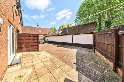 undefined, Newnham Street, Bedford
