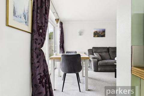 18 Beech Road, Witney, OX28 6LW