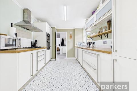 18 Beech Road, Witney, OX28 6LW