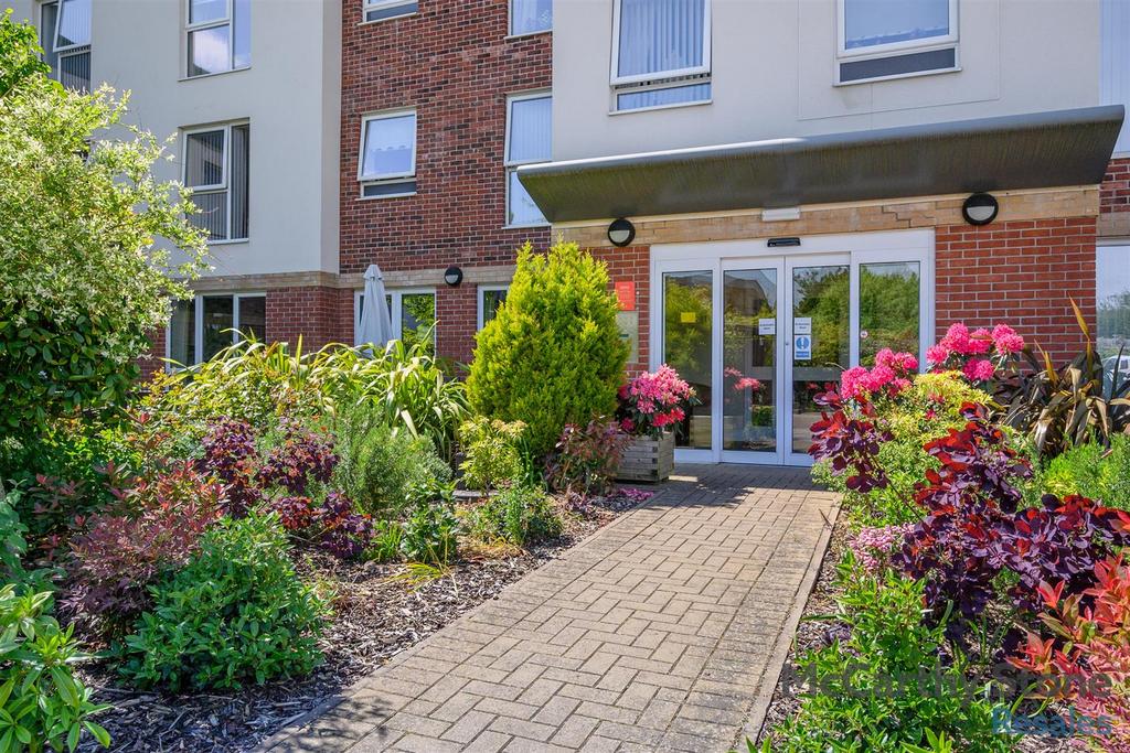 8647543-exterior17.jpg