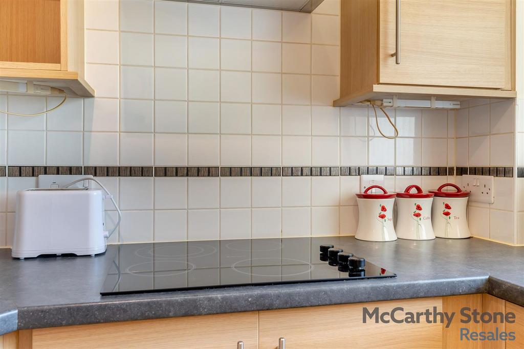 8647543-interior21.jpg