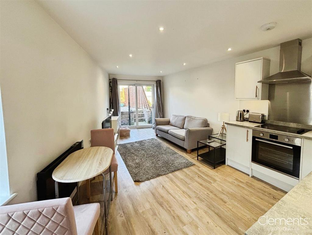 Open Plan Living Room/Kitchen