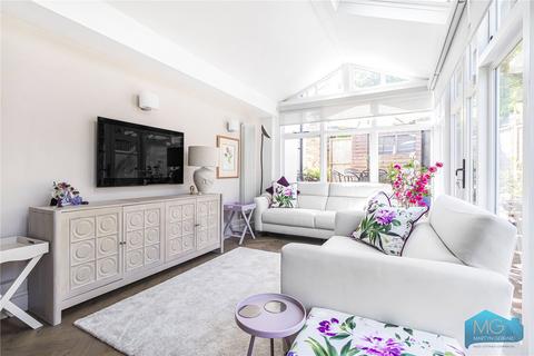 3 bedroom detached house for sale, The Ridgeway, London, NW7