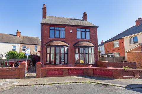 2 Carlton Grove, Blackpool, FY2 9LA