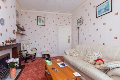 2 Carlton Grove, Blackpool, FY2 9LA
