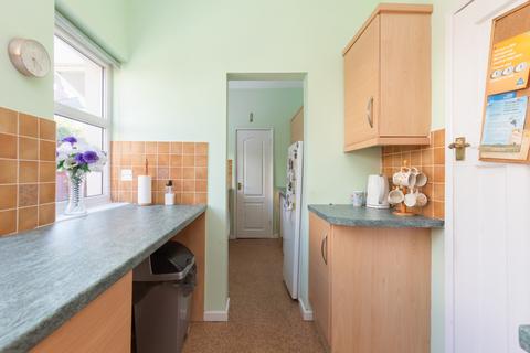 2 Carlton Grove, Blackpool, FY2 9LA