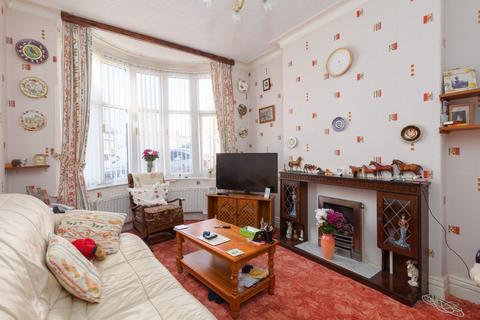 2 Carlton Grove, Blackpool, FY2 9LA