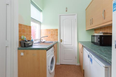 2 Carlton Grove, Blackpool, FY2 9LA