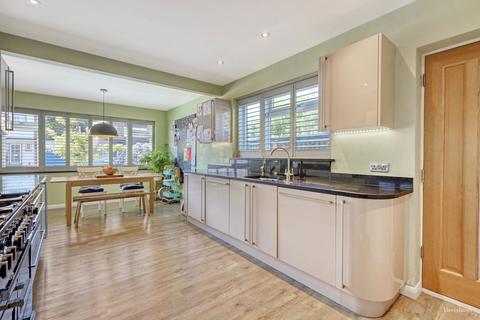 4 bedroom detached house for sale, Bellevue Road, Billericay, CM12