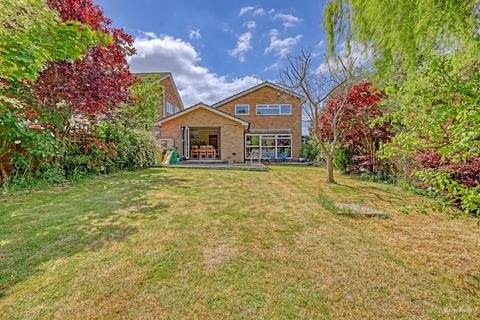 4 bedroom detached house for sale, Bellevue Road, Billericay, CM12