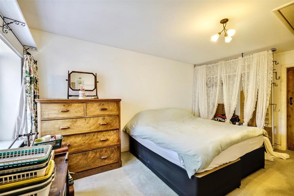 Bedroom 2 1.jpeg