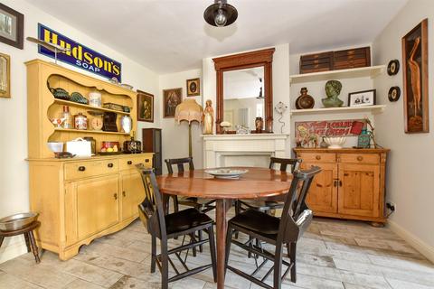2 bedroom semi-detached house for sale, Binstead Hill, Ryde PO33