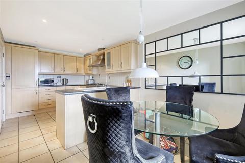 2 bedroom apartment for sale, Kipling Close, Brentwood CM14