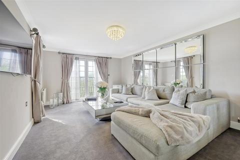 2 bedroom apartment for sale, Kipling Close, Brentwood CM14