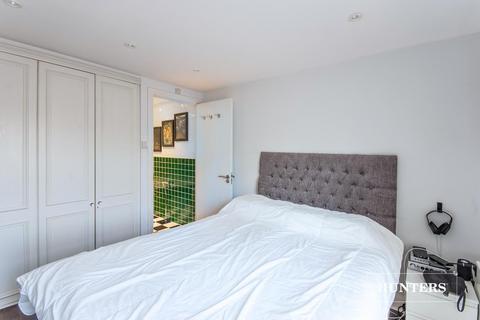 Flat 7, 7 Randolph Gardens, London, NW6 5EH