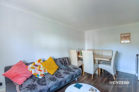 Flat 7, 7 Randolph Gardens, London, NW6 5EH