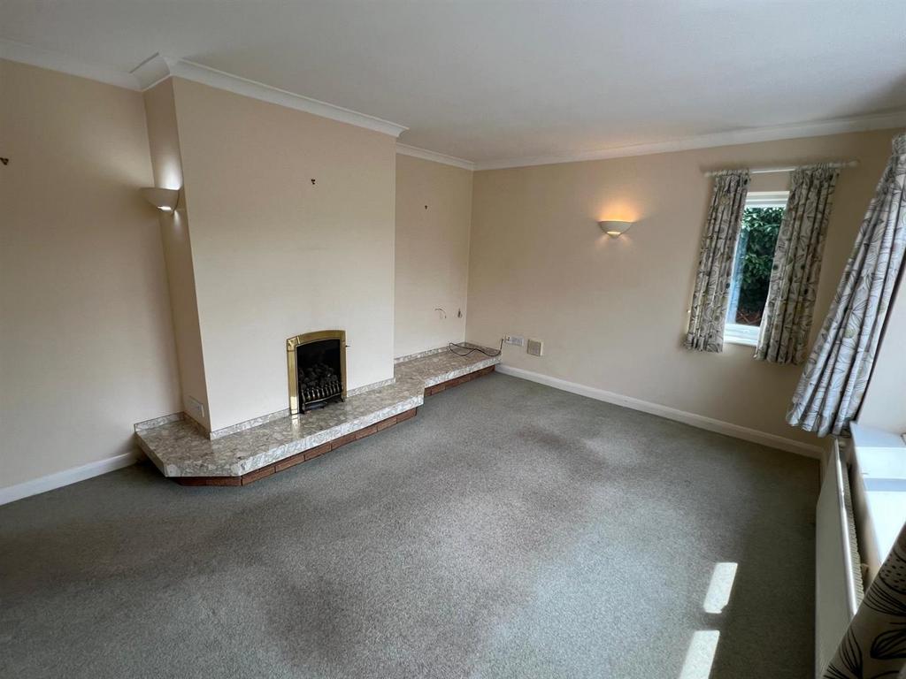 Lounge 2.jpeg