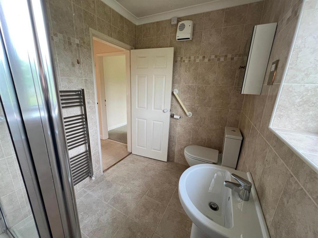 Shower Room 4.jpeg