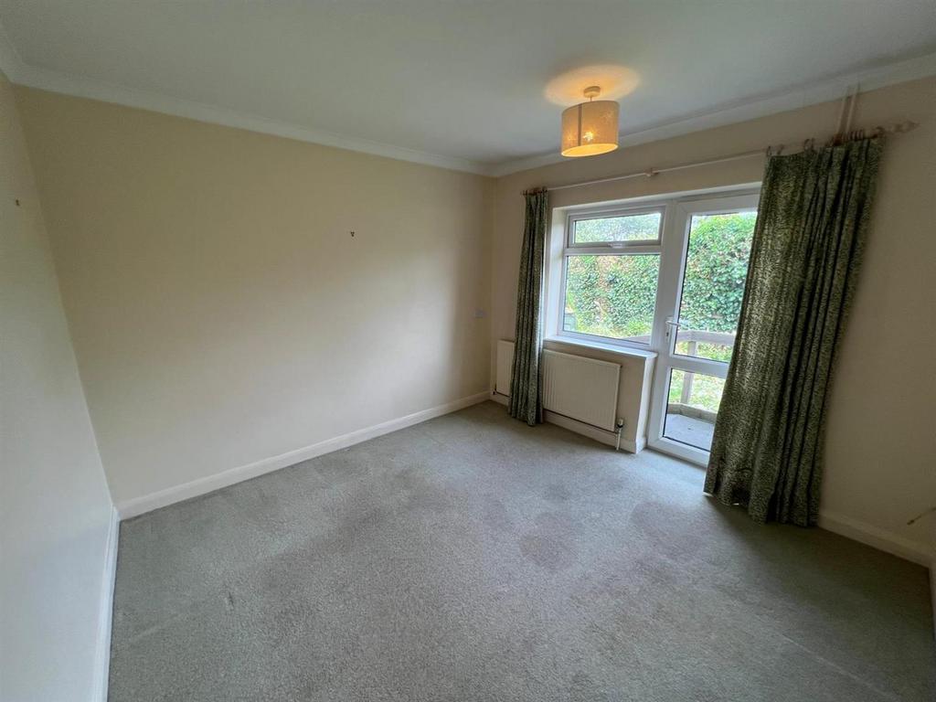 Bedroom 2 2.jpeg