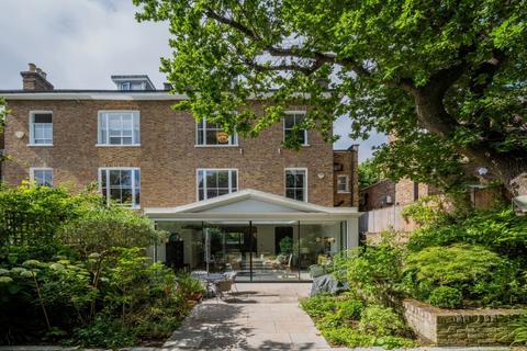 3 bedroom semi-detached house for sale, Springfield Road, London