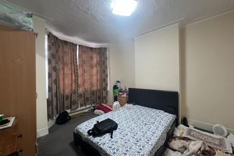 7 Oakdale Road, London, E7 8JU